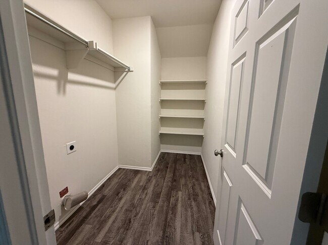 Building Photo - 11016 NW 100th St