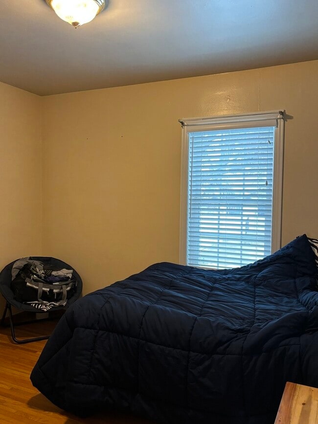 Building Photo - 23822 Amboy St