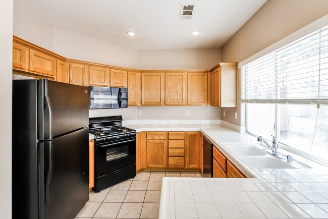 Building Photo - 1051 Little Rock Way