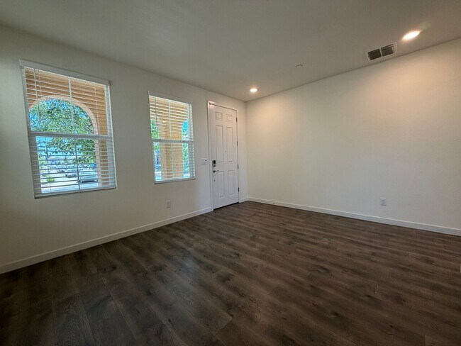 Building Photo - Beautiful 3-Bedroom Home in Anatolia