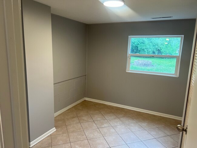 Building Photo - 3733 S Ohio Ave