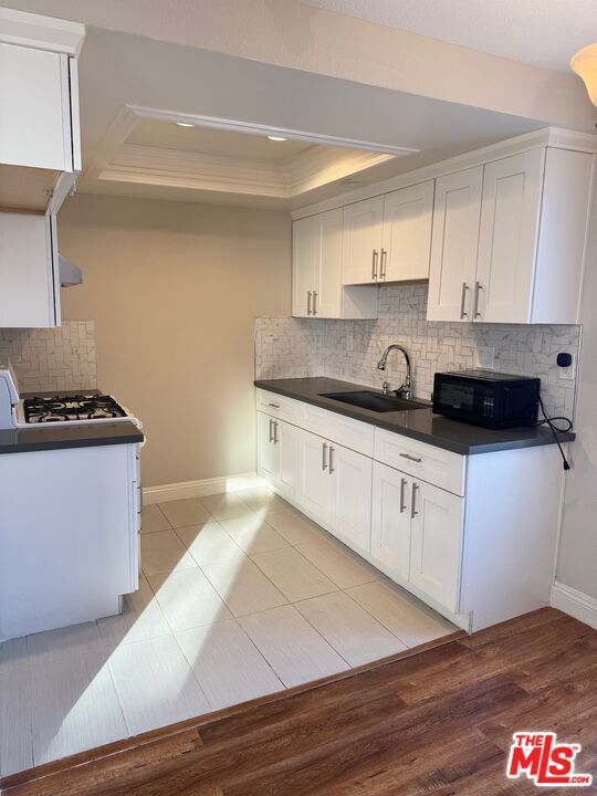 Building Photo - 1616 W 206th St