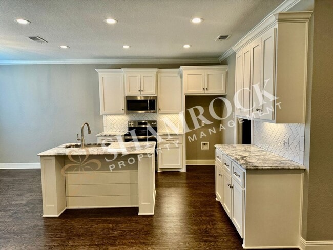 Building Photo - Beautiful 3/2 in Lakeland Meadows!