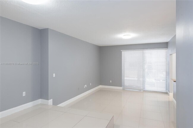 Building Photo - 6061 Collins Ave