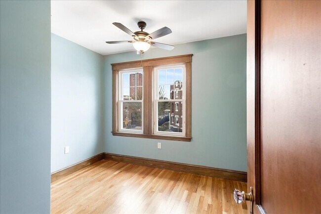 Building Photo - 256 S Huntington Ave