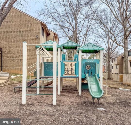 Building Photo - 2507 Glengyle Dr