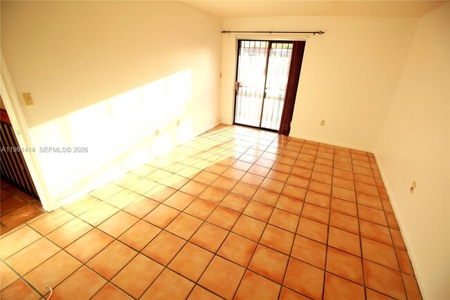 Building Photo - 1221 SW 124th Ct