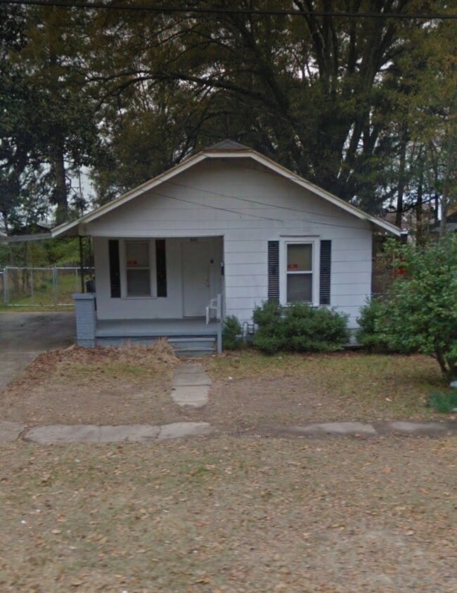 Primary Photo - 607 N 6th St