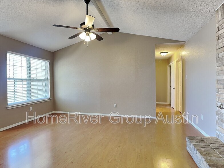 Building Photo - 1007 Edgerly Ln