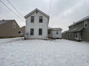 Building Photo - 826 W Highland Ave