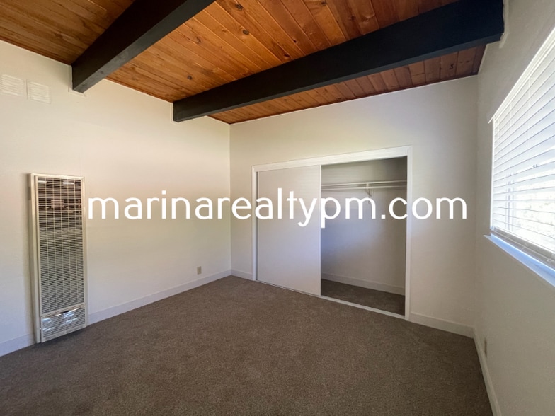 Building Photo - 129-191 Hilborn St