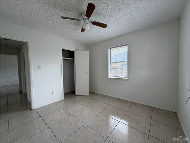 Building Photo - 25 S Raul Longoria Rd