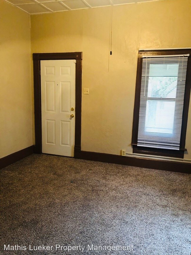 Building Photo - 2 br, 1 bath House - 922 N. Webster #1