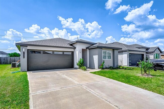 Building Photo - 7230-7230 Telford Holw Trl