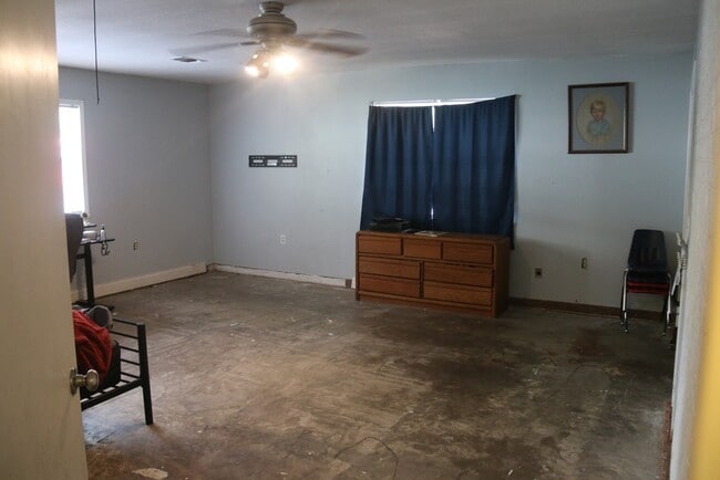 Building Photo - 11774 US-69