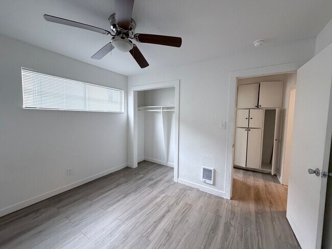 Building Photo - Recently remodeled 1 bedroom in West Redding