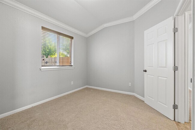 Building Photo - 2505 Rusk Ct