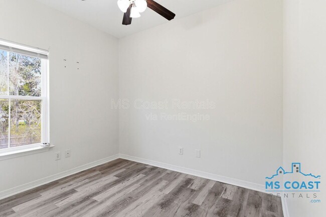 Building Photo - 125 Earle Taylor Ln