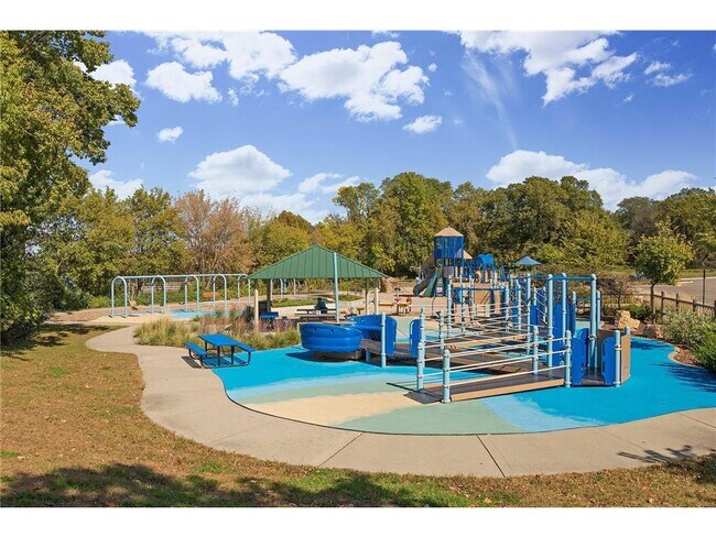 Building Photo - 8136 Eden Prairie Rd