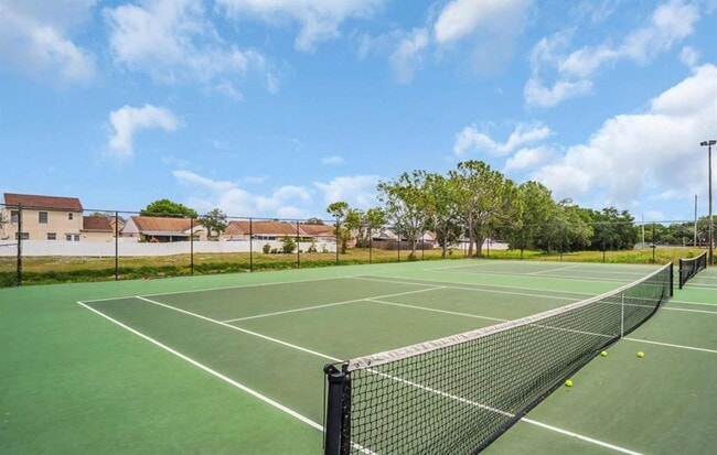 Building Photo - 10110 Winsford Oak Blvd