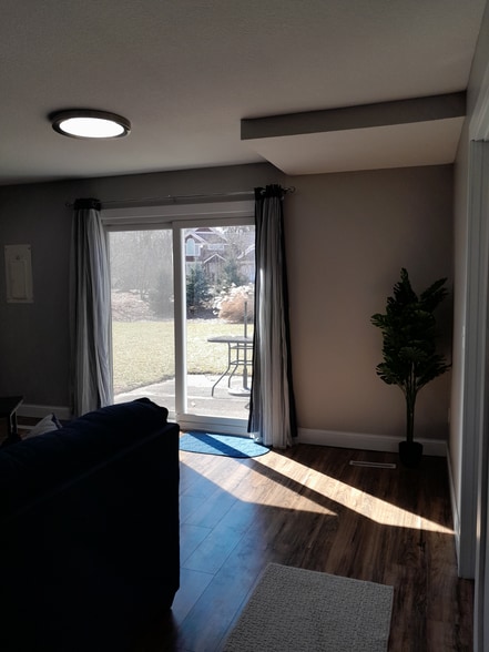 Building Photo - 15423 Trillium Cir