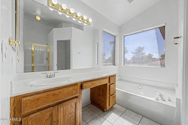 Building Photo - 3121 E Wagoner Rd