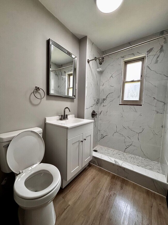 Building Photo - Cozy 1 bedroom in Fairborn! Newly renovated