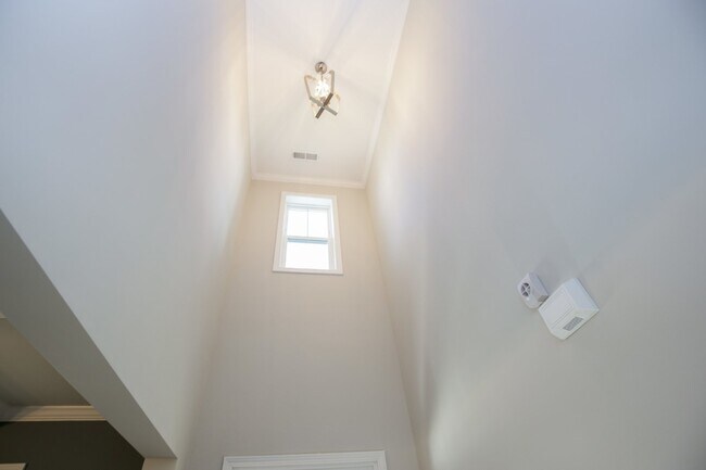 Building Photo - Spacious 5-Bedroom Home with 3 Full Bathrooms in Carthage, NC - Perfect for Your Family!