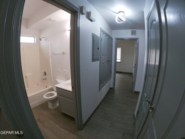 Building Photo - 14304 Gil Reyes Dr