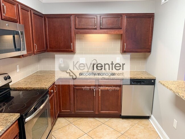 Building Photo - 1131 Stringers Ridge Rd