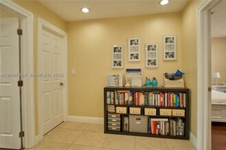 Building Photo - 11724 SW 92nd St