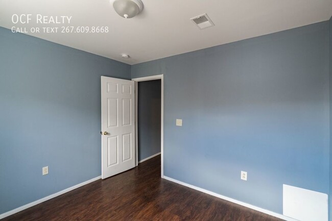 Building Photo - West Passyunk One Bedroom Apartment