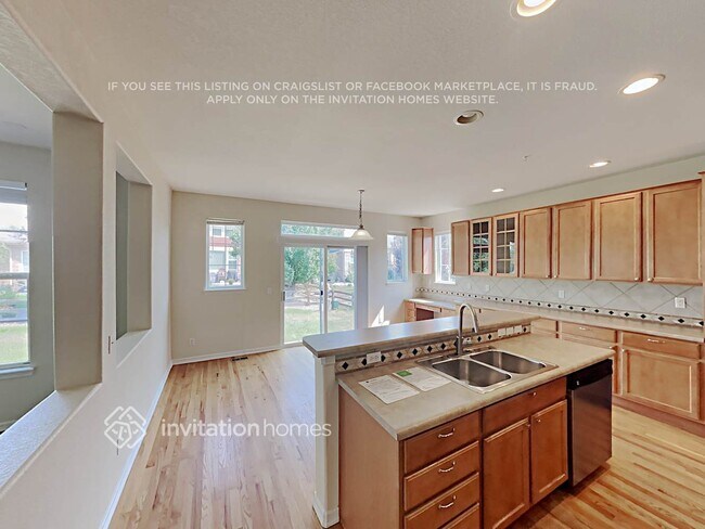 Building Photo - 206 N Coolidge Way