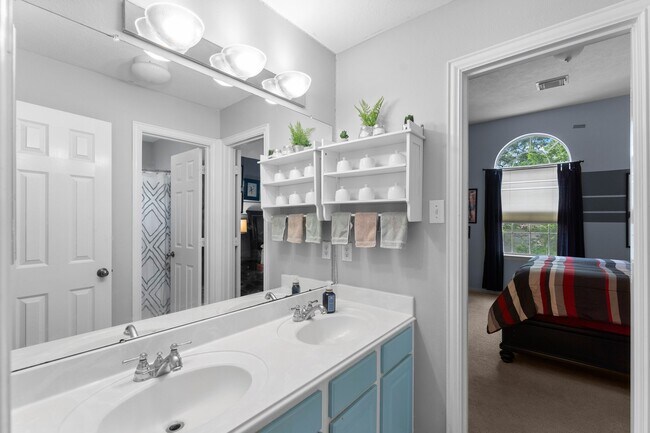 Building Photo - 51 N Scribewood Cir