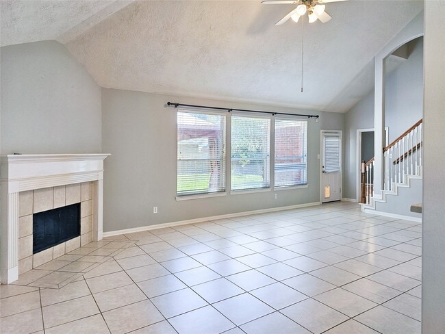 Building Photo - 18118 Yellowstone Trail