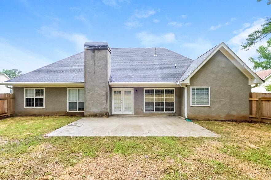 Building Photo - 138 Acadian Dr