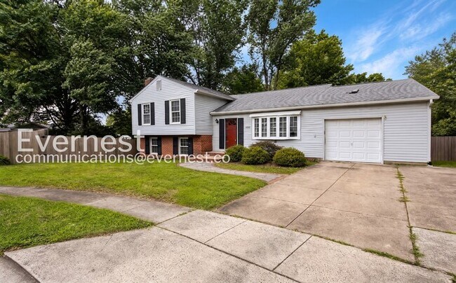 Building Photo - 5302 Greenough Pl