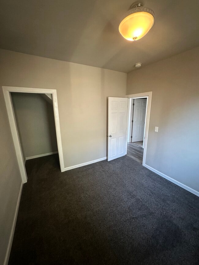 Building Photo - 2 N Delaware Ave