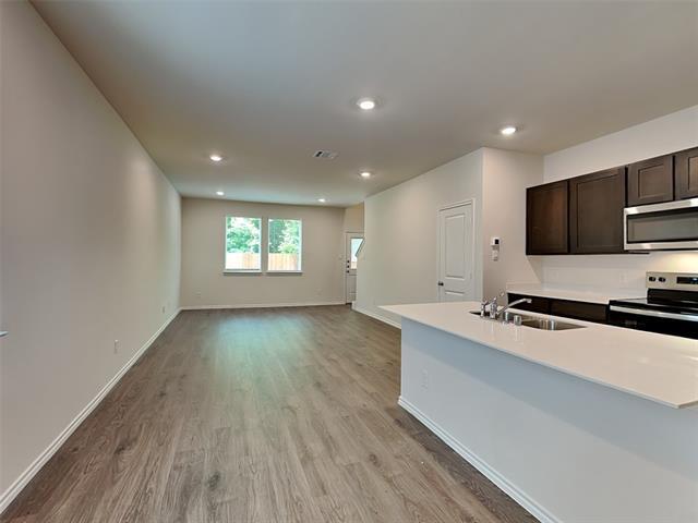 Building Photo - 422 Tall Cedar Wy