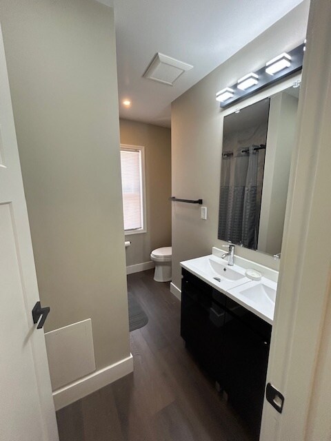 Building Photo - 25 Skyland Dr