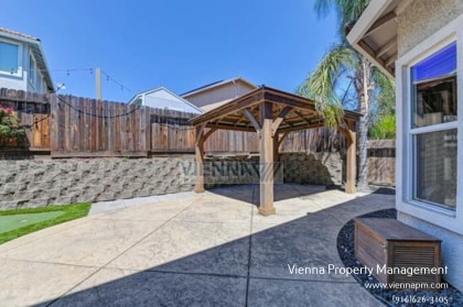 Building Photo - 5509 Sagehen Ct