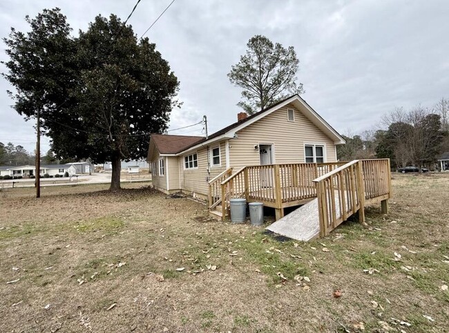 Building Photo - 881 Belvedere Clearwater Rd