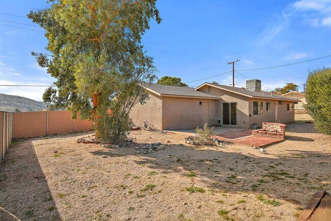 Building Photo - 49434 Mojave Dr