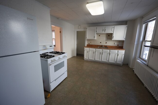 Building Photo - 31 June St