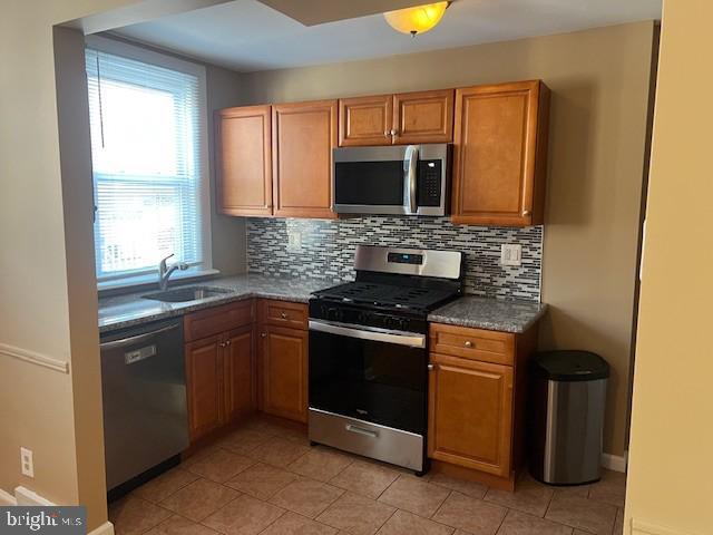 Building Photo - 5443 Valley St