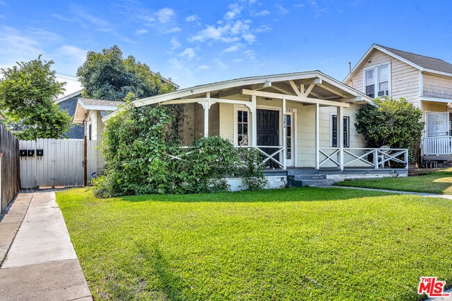 Building Photo - 7343 Comstock Ave