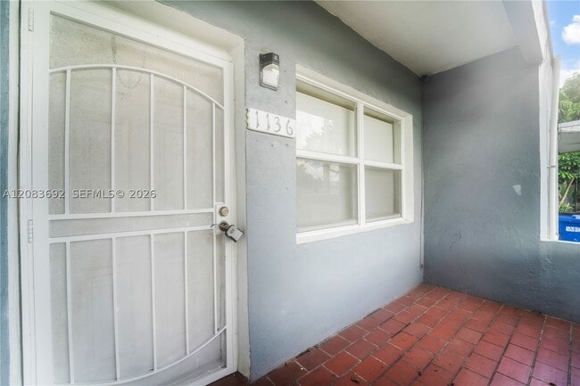 Building Photo - 1136 NE 167th St