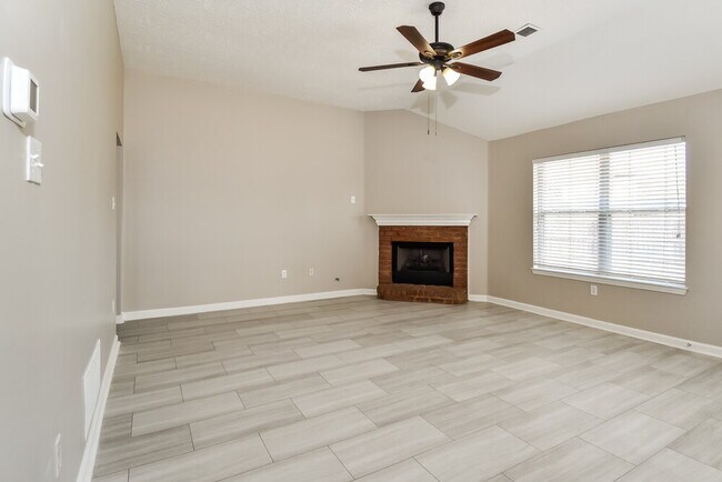 Building Photo - 7354 Pamela Cove