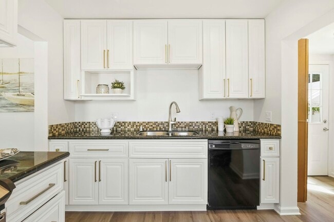 Building Photo - 4649 60th St