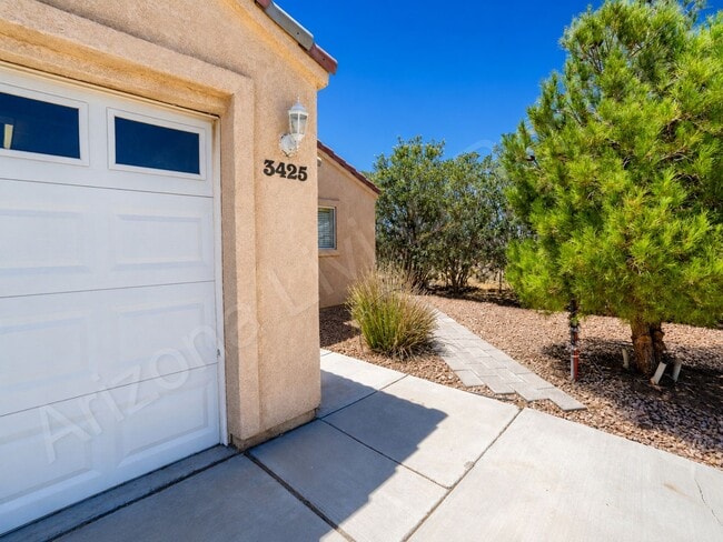 Building Photo - COOL SHADE, COZY LIVING, CONVENIENT LOCATION
